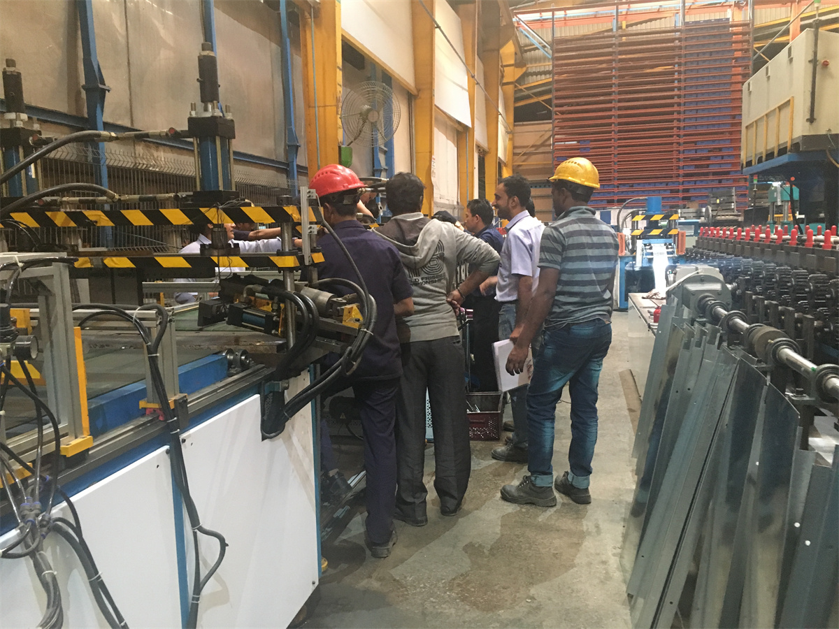 RFinal profiles measuring and adjustment - Roll Forming Line